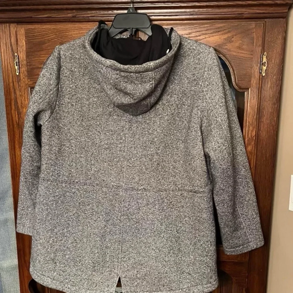 Jacket - Picture 2 of 3